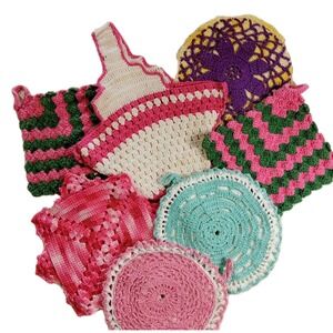 LOT 7 Vtg Hand Crocheted Potholders Multicolor Nostalgia Granny Core Hot Pad